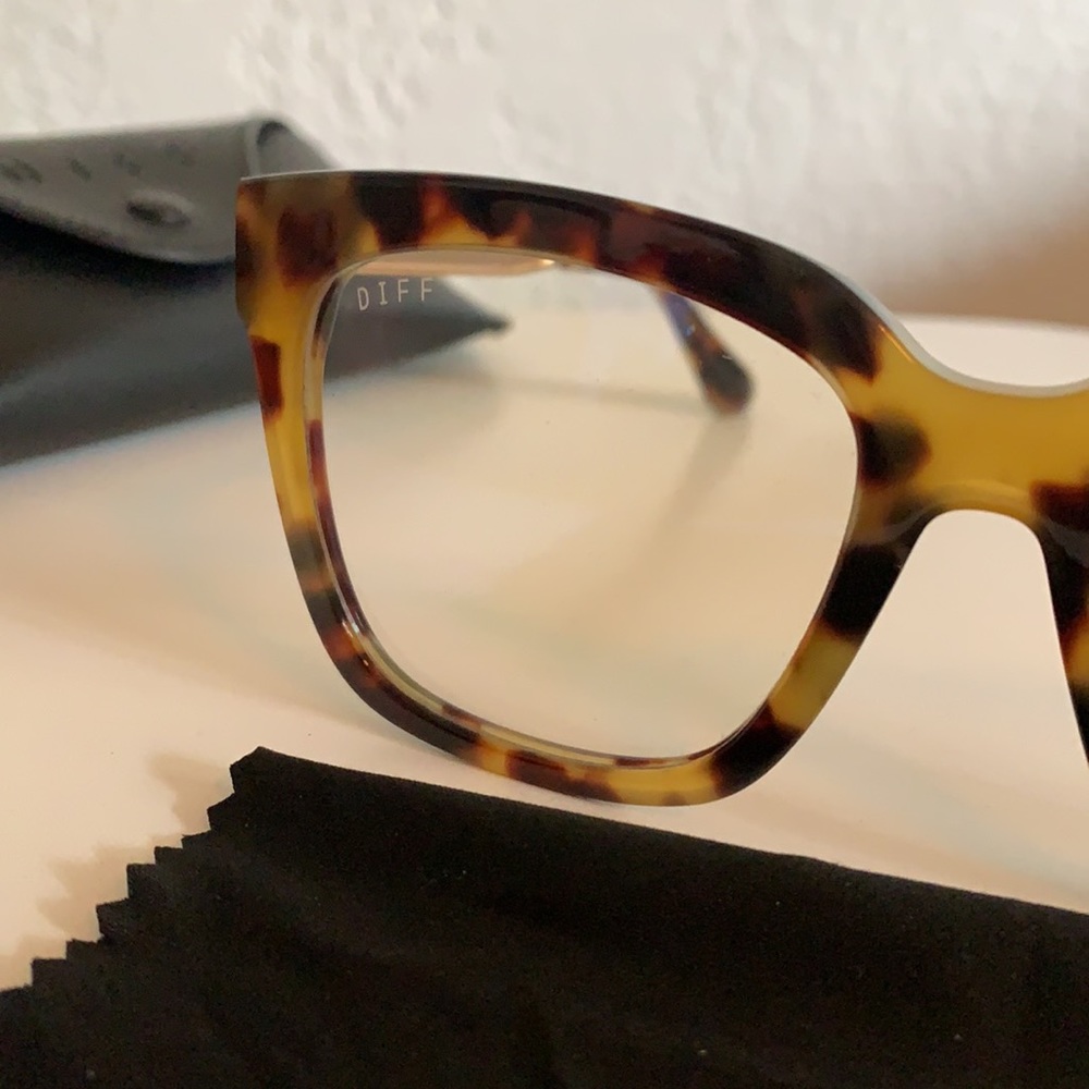 Diff Eyewear Bella - image 7